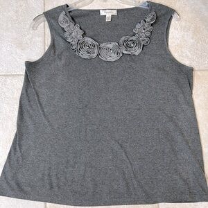 DRESS BARN Cotton tank w/rosettes sz 1X